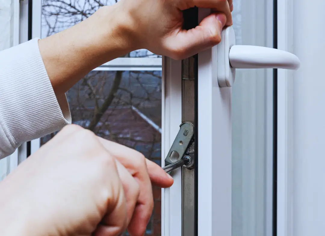 Réparation serrure de fenêtre Carvin